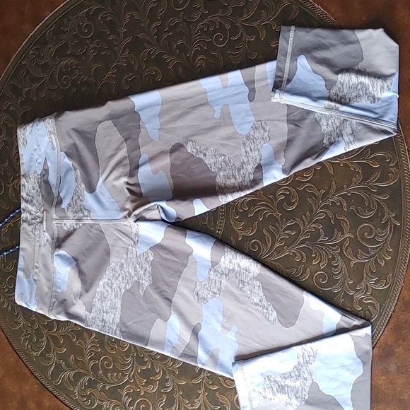 Aerie Leggings Sz Med - Picture 3 of 3